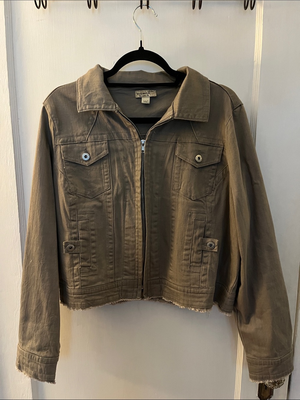 One World Cropped Tan Jacket (Women’s XL)